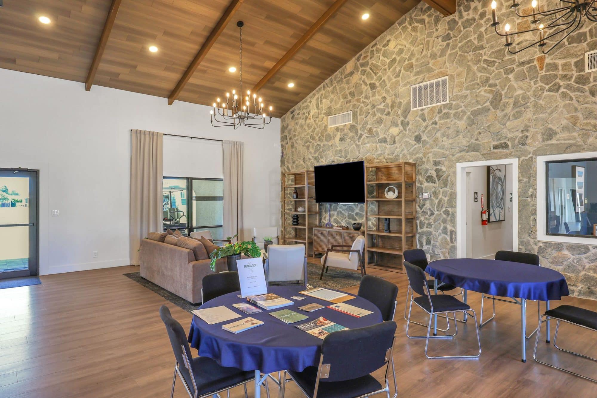 35 675 Parlanti Ln Sparks NV 89434 USA Dining room 0Z9A5276